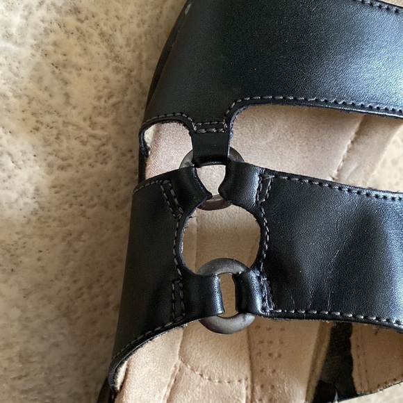 Earth Spirit Lissa Black Leather Comfort Slip On Sandals Womens Beach Size 9 - Picture 9 of 10